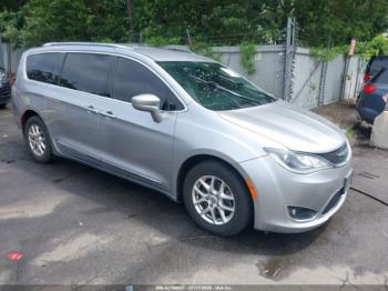  Salvage Chrysler Pacifica