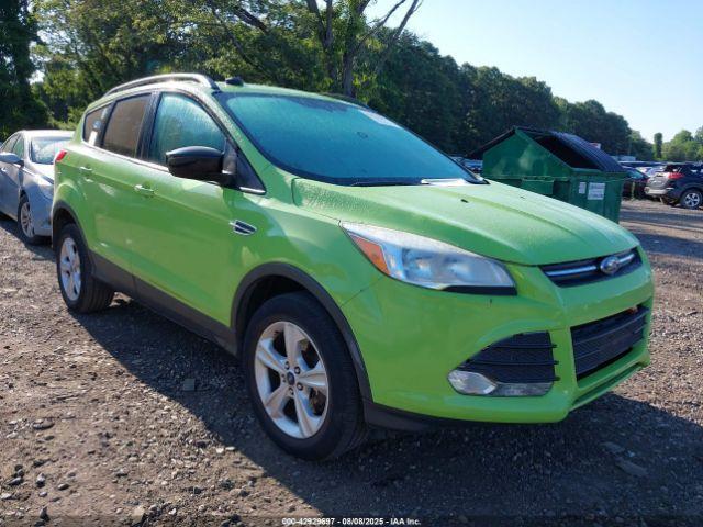  Salvage Ford Escape