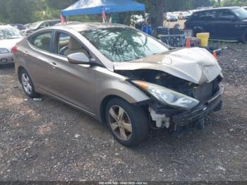  Salvage Hyundai ELANTRA