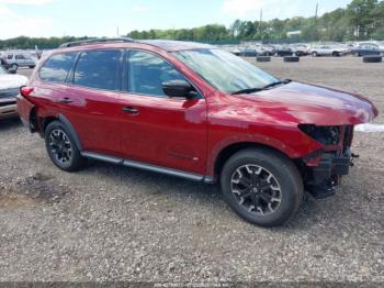 Salvage Nissan Pathfinder