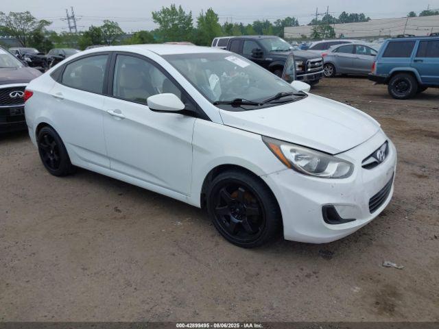  Salvage Hyundai ACCENT