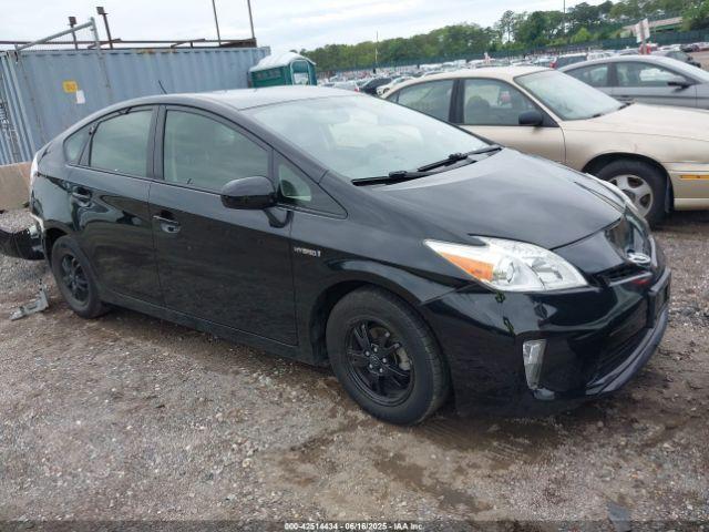  Salvage Toyota Prius