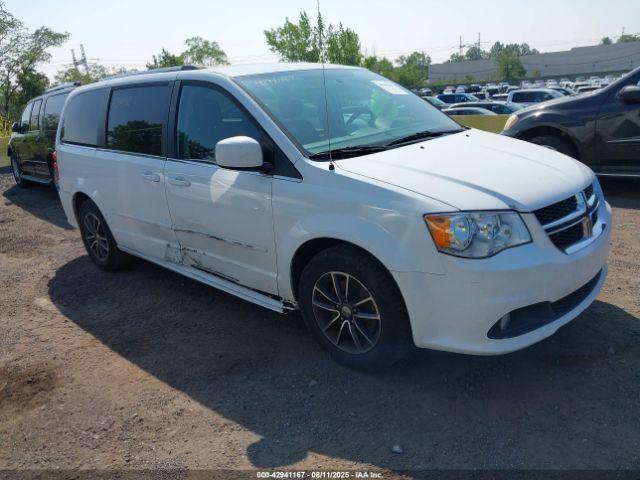  Salvage Dodge Grand Caravan