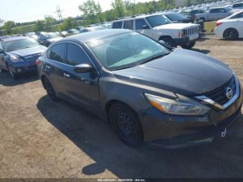  Salvage Nissan Altima