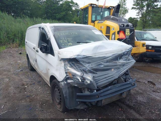  Salvage Mercedes-Benz Metris