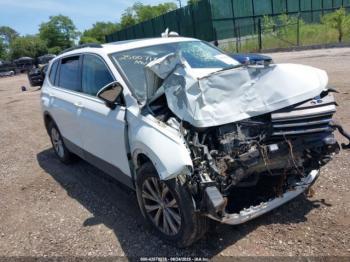  Salvage Volkswagen Tiguan