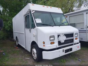  Salvage Freightliner Chassis