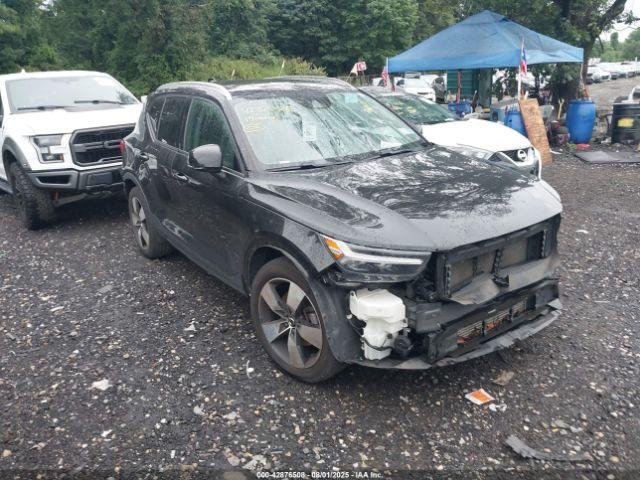  Salvage Volvo XC40