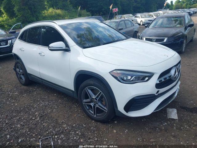  Salvage Mercedes-Benz GLA