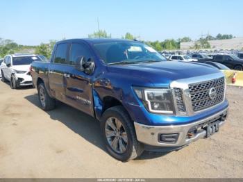  Salvage Nissan Titan