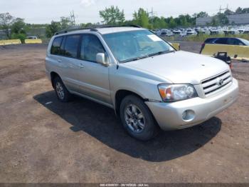 Salvage Toyota Highlander