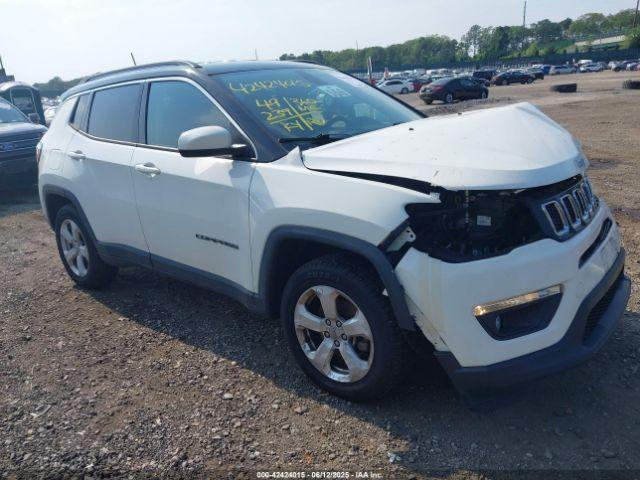 Salvage Jeep Compass