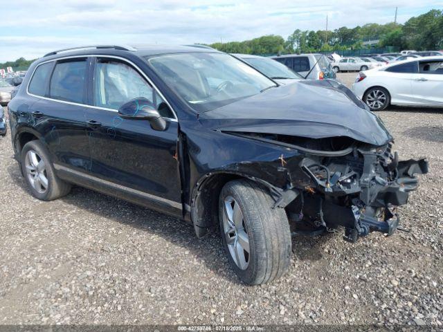  Salvage Volkswagen Touareg