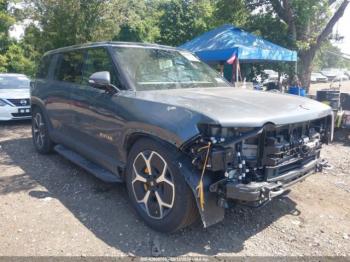  Salvage Rivian R1s
