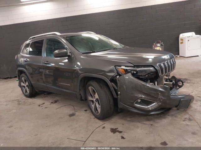  Salvage Jeep Cherokee