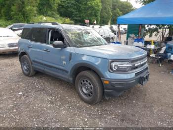  Salvage Ford Bronco
