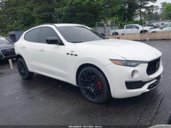  Salvage Maserati Levante