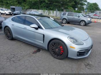  Salvage Porsche Panamera
