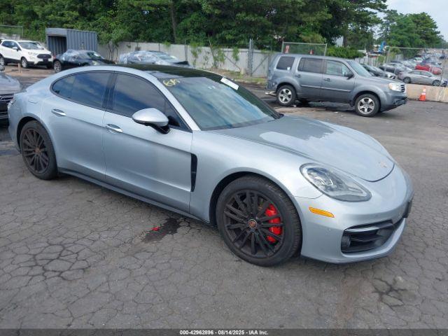  Salvage Porsche Panamera