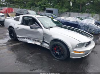  Salvage Ford Mustang