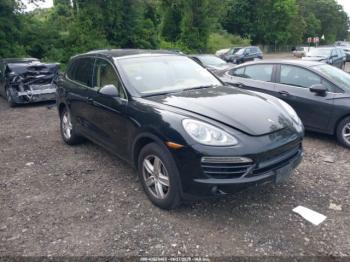  Salvage Porsche Cayenne