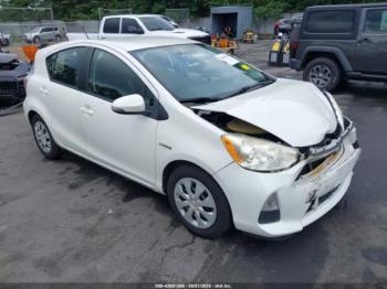  Salvage Toyota Prius c