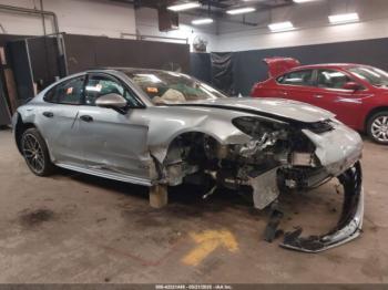  Salvage Porsche Panamera