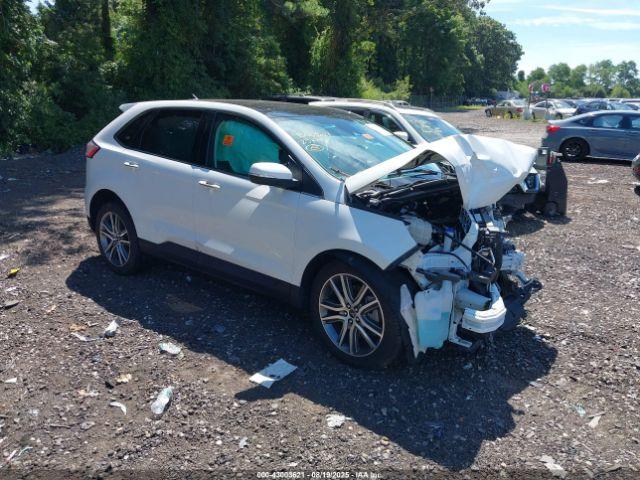  Salvage Ford Edge