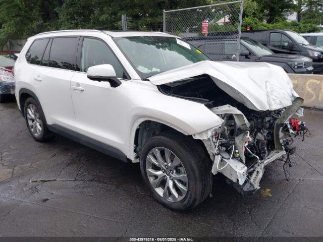  Salvage Toyota Grand Highlander