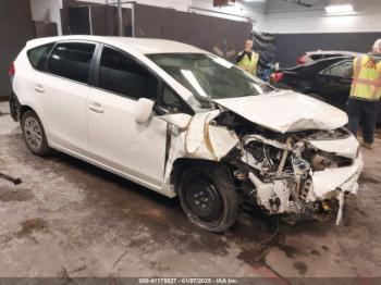  Salvage Toyota Prius v