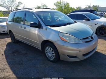  Salvage Toyota Sienna