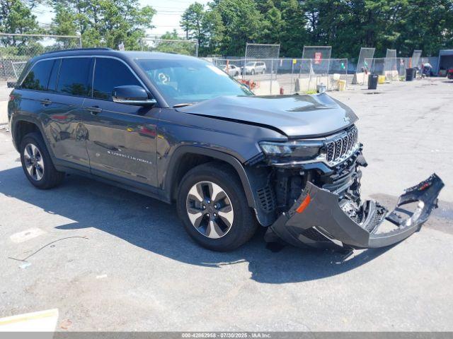  Salvage Jeep Grand Cherokee