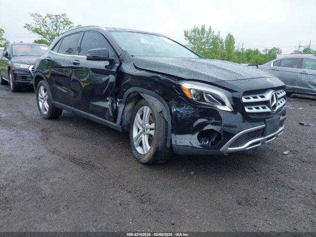  Salvage Mercedes-Benz GLA