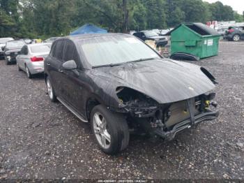  Salvage Porsche Cayenne