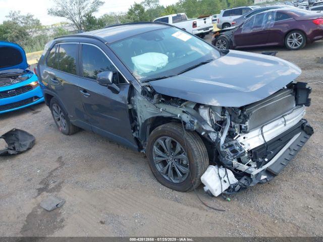 Salvage Toyota RAV4