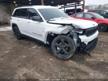  Salvage Jeep Grand Cherokee