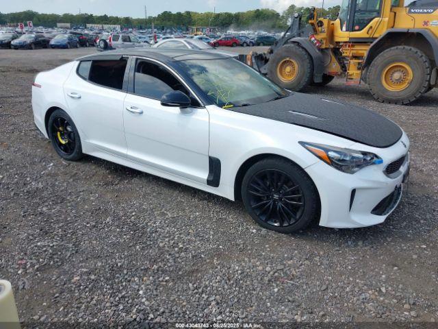 Salvage Kia Stinger