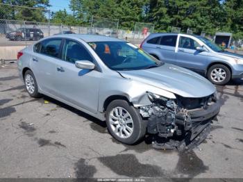  Salvage Nissan Altima