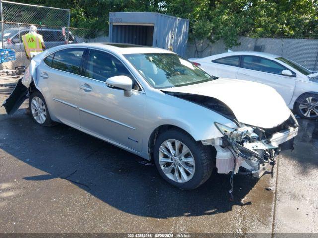 Salvage Lexus Es
