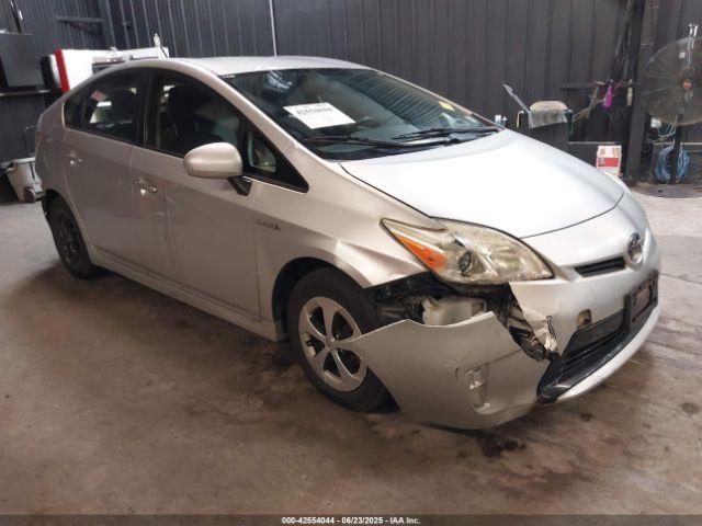  Salvage Toyota Prius