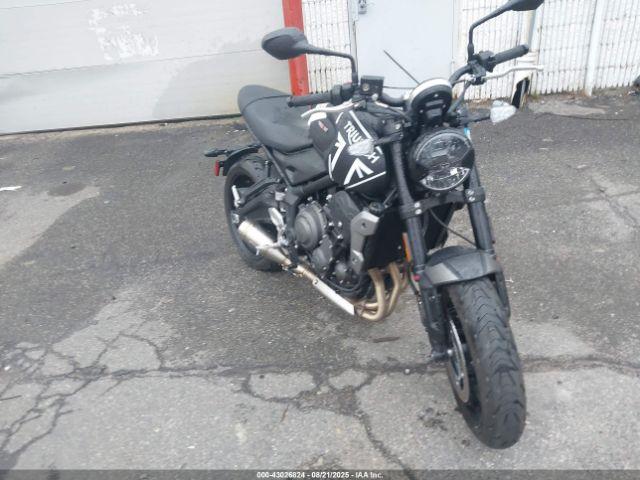  Salvage Triumph Motorcycle Trident 660
