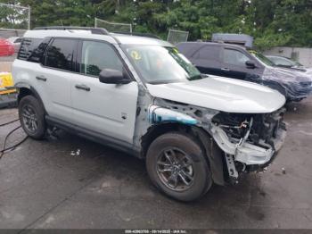  Salvage Ford Bronco