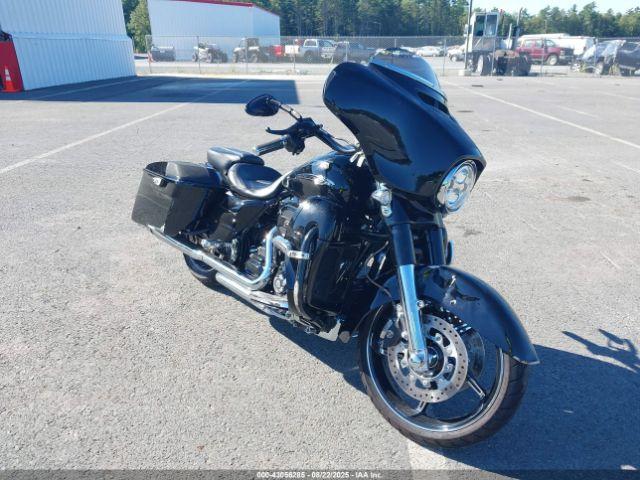  Salvage Harley-Davidson Flhxse