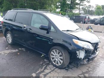  Salvage Toyota Sienna