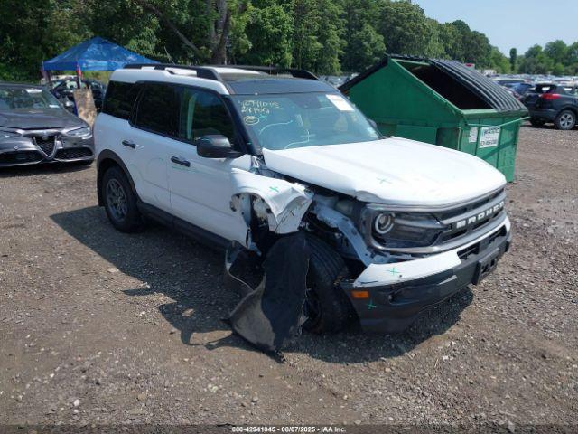  Salvage Ford Bronco