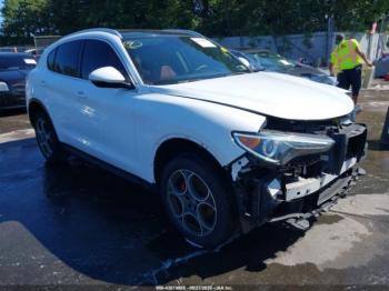 Salvage Alfa Romeo Stelvio