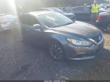  Salvage Nissan Altima