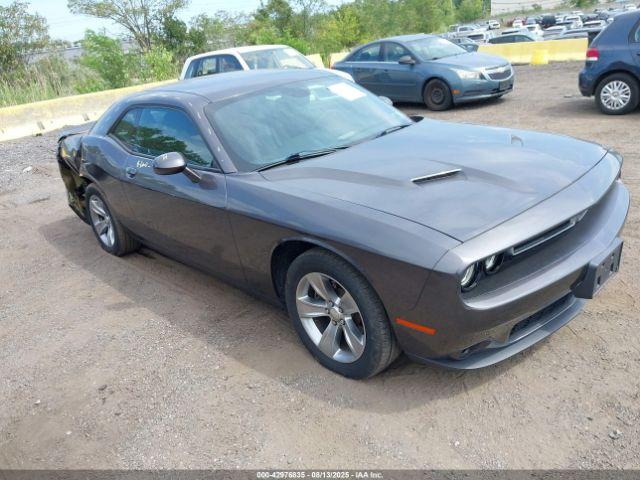  Salvage Dodge Challenger