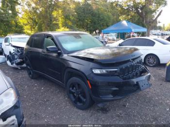  Salvage Jeep Grand Cherokee