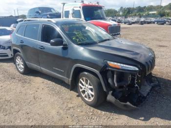  Salvage Jeep Cherokee